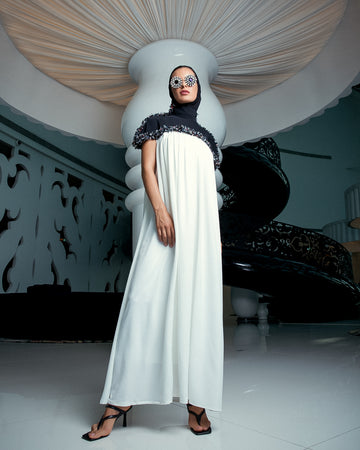 TWEED TRIM, CREPE Abaya