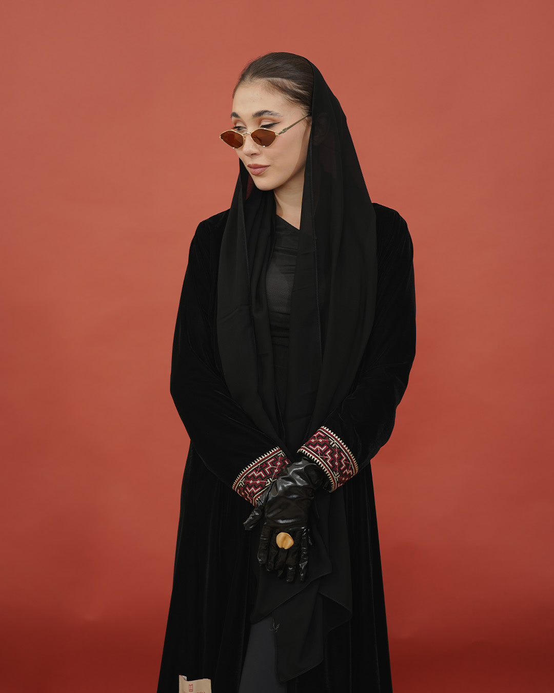 VELVET ABAYA
