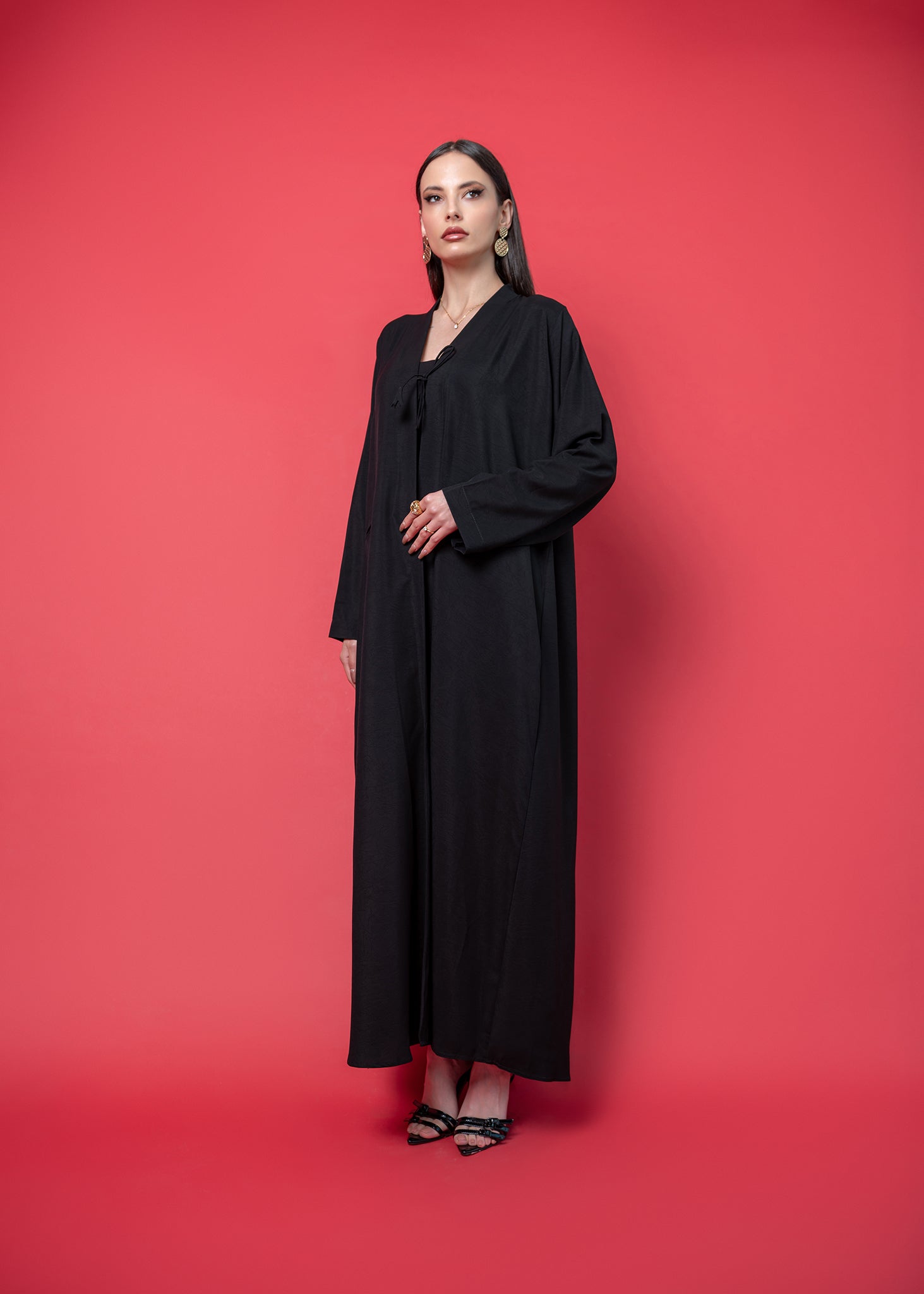 ELEGANT ABAYA