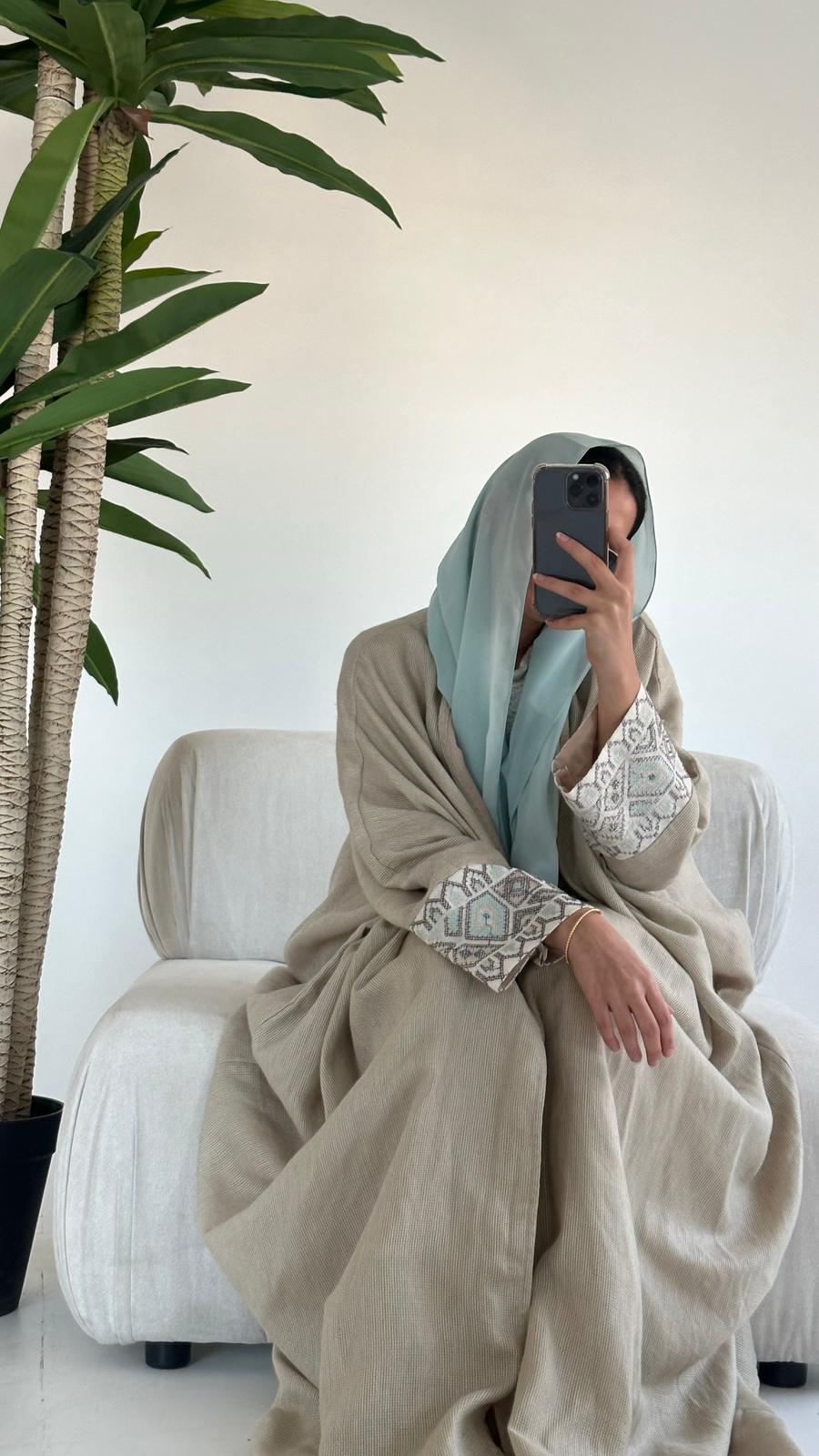 LINEN ABAYA