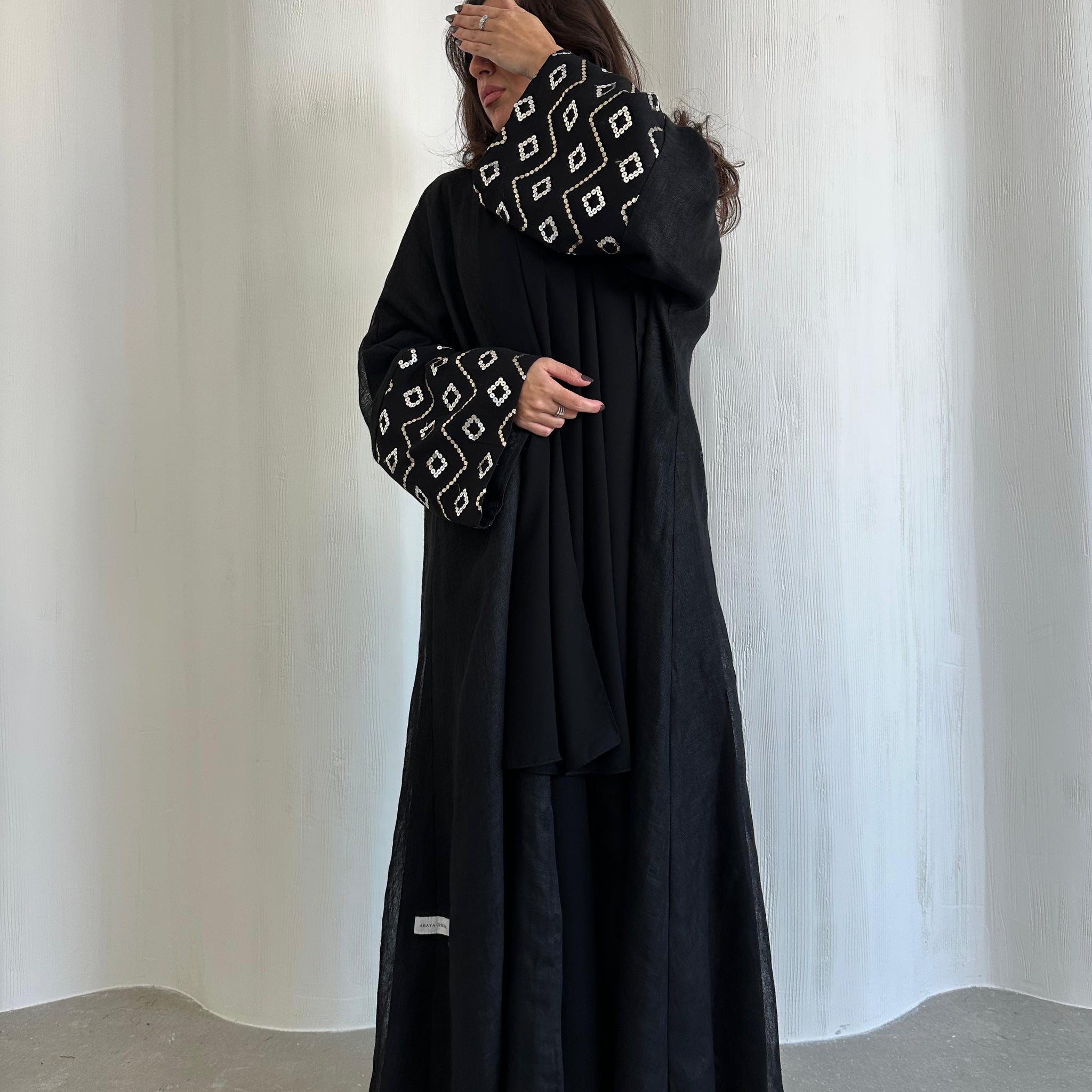 LINEN BISHT