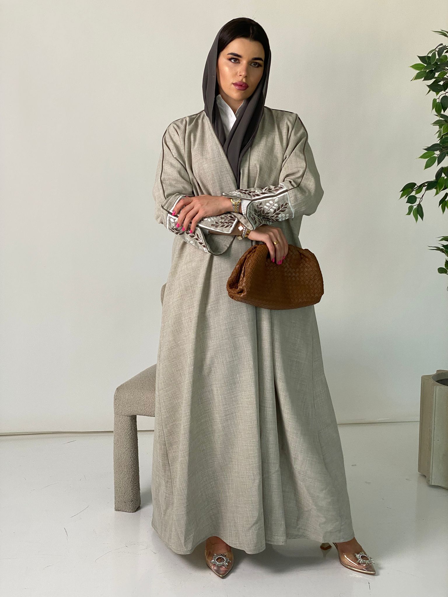 ELEGANT ABAYA