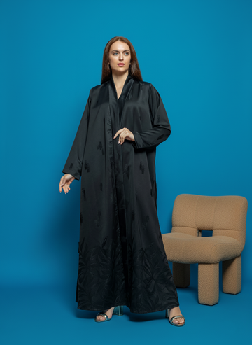 عباية سوداء